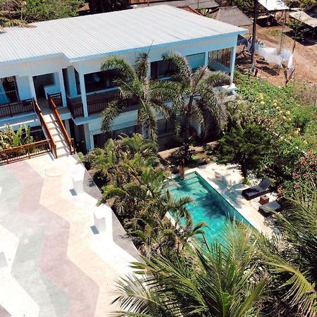 Hotel Hi5 Kuta à Kuta  Extérieur photo