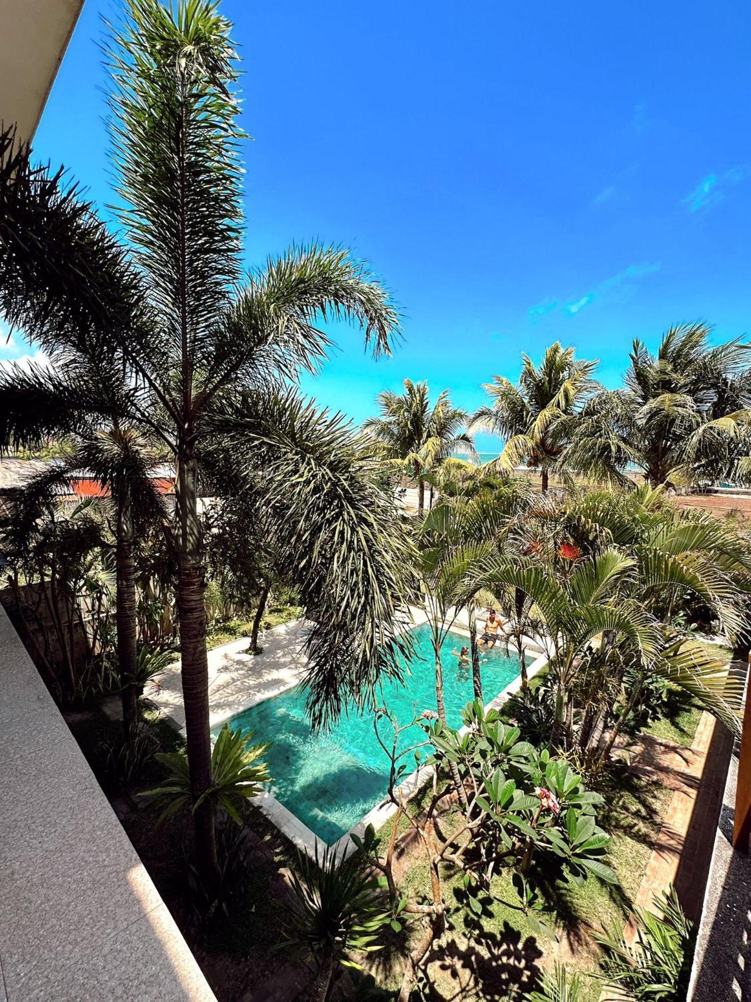 Hotel Hi5 Kuta à Kuta  Extérieur photo