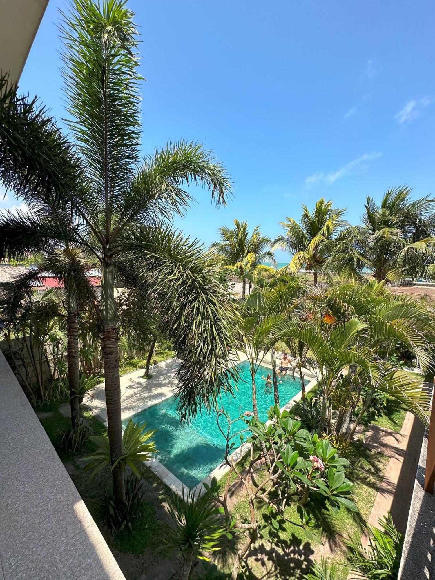 Hotel Hi5 Kuta à Kuta  Extérieur photo