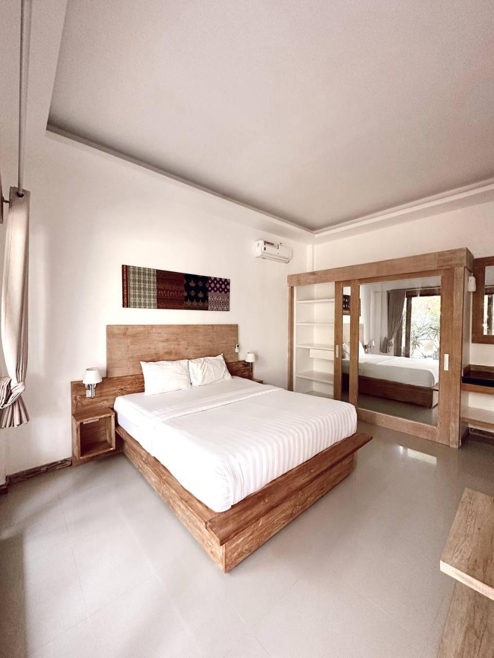 Hotel Hi5 Kuta à Kuta  Chambre photo