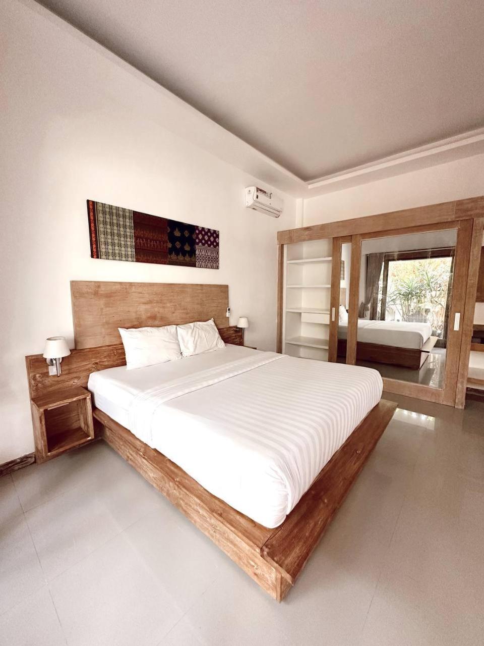 Hotel Hi5 Kuta à Kuta  Chambre photo