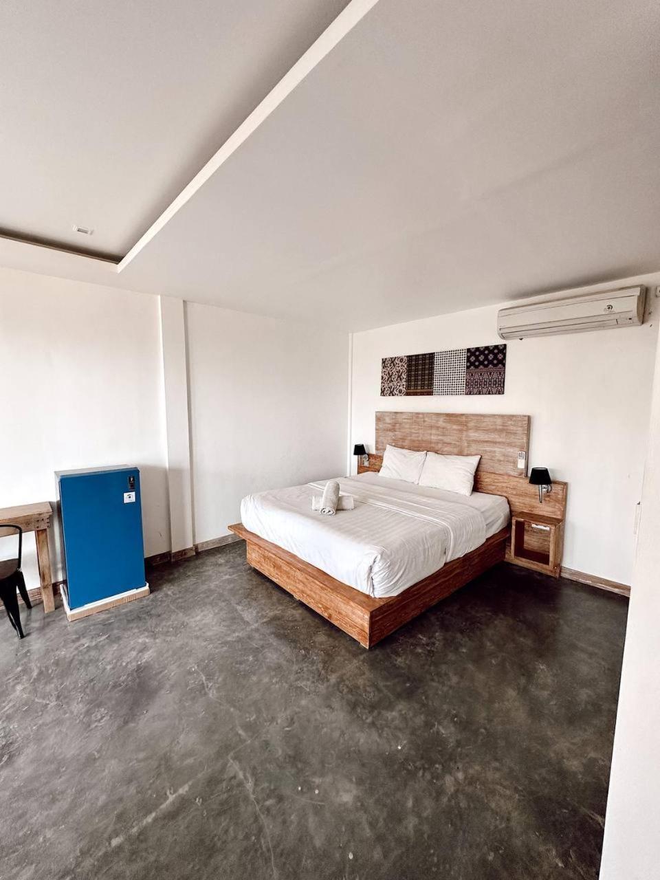 Hotel Hi5 Kuta à Kuta  Extérieur photo