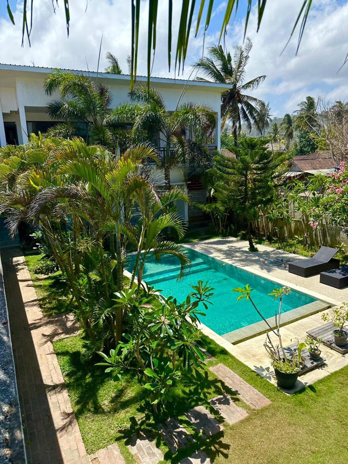 Hotel Hi5 Kuta à Kuta  Extérieur photo